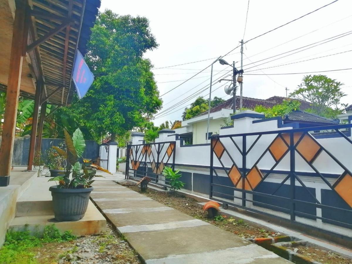 Reddoorz Syariah @ Ndalem Kembang Sore Γιογκιακάρτα Εξωτερικό φωτογραφία