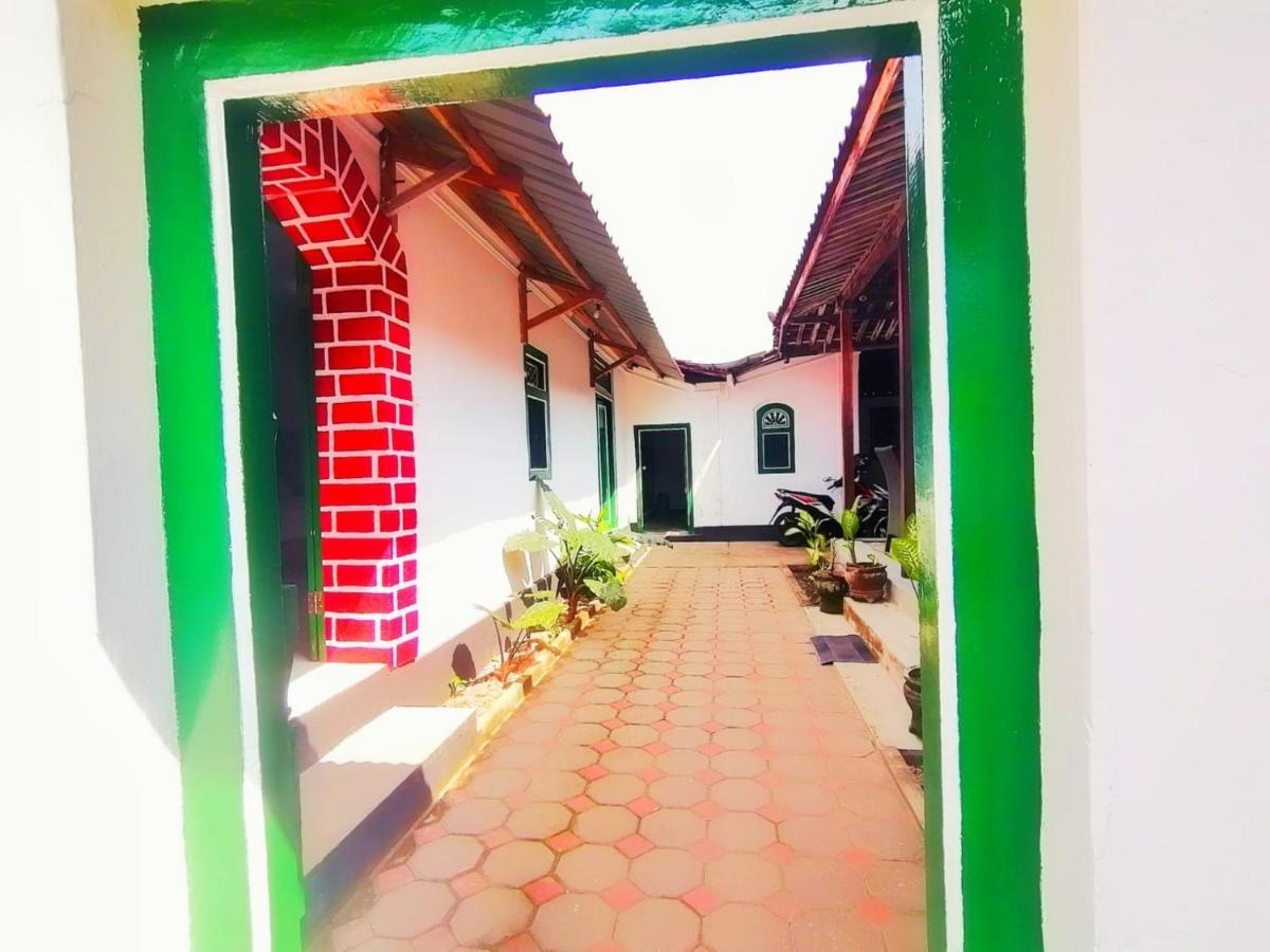 Reddoorz Syariah @ Ndalem Kembang Sore Γιογκιακάρτα Εξωτερικό φωτογραφία