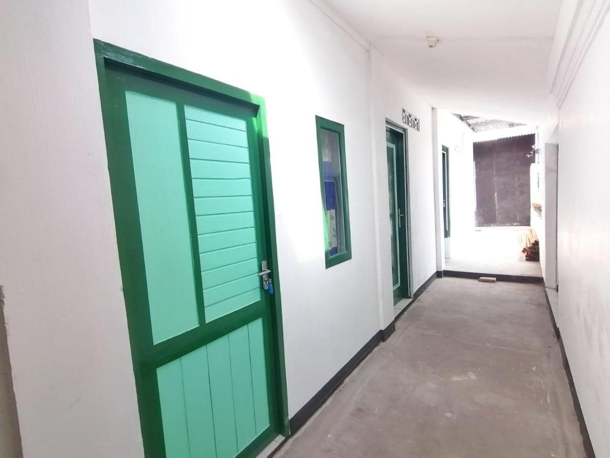 Reddoorz Syariah @ Ndalem Kembang Sore Γιογκιακάρτα Εξωτερικό φωτογραφία
