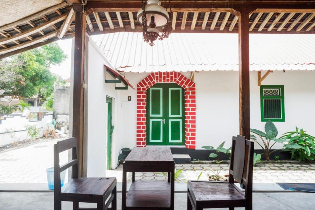 Reddoorz Syariah @ Ndalem Kembang Sore Γιογκιακάρτα Εξωτερικό φωτογραφία