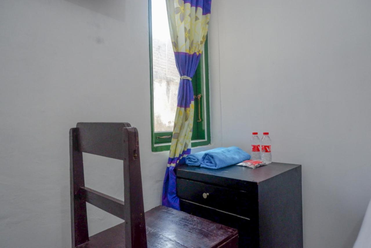 Reddoorz Syariah @ Ndalem Kembang Sore Γιογκιακάρτα Εξωτερικό φωτογραφία