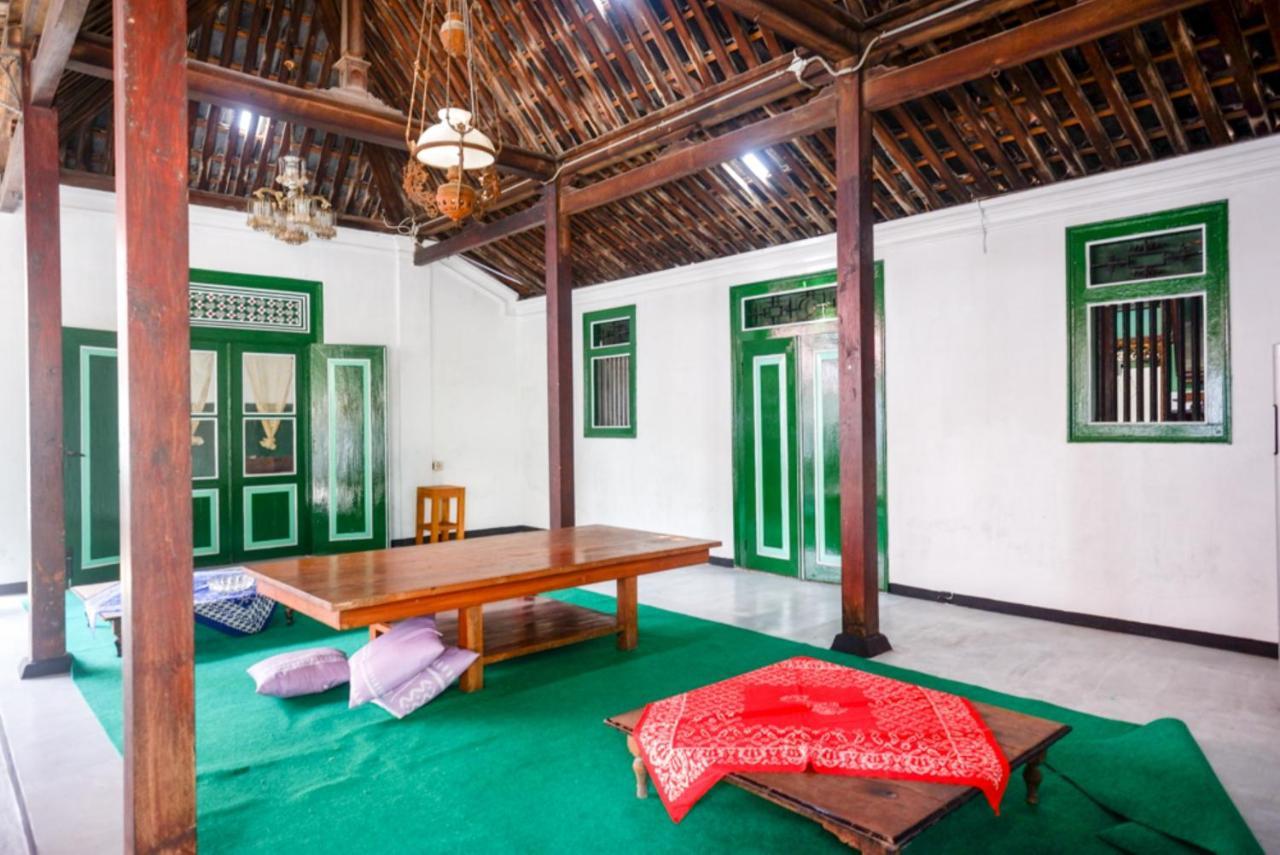 Reddoorz Syariah @ Ndalem Kembang Sore Γιογκιακάρτα Εξωτερικό φωτογραφία